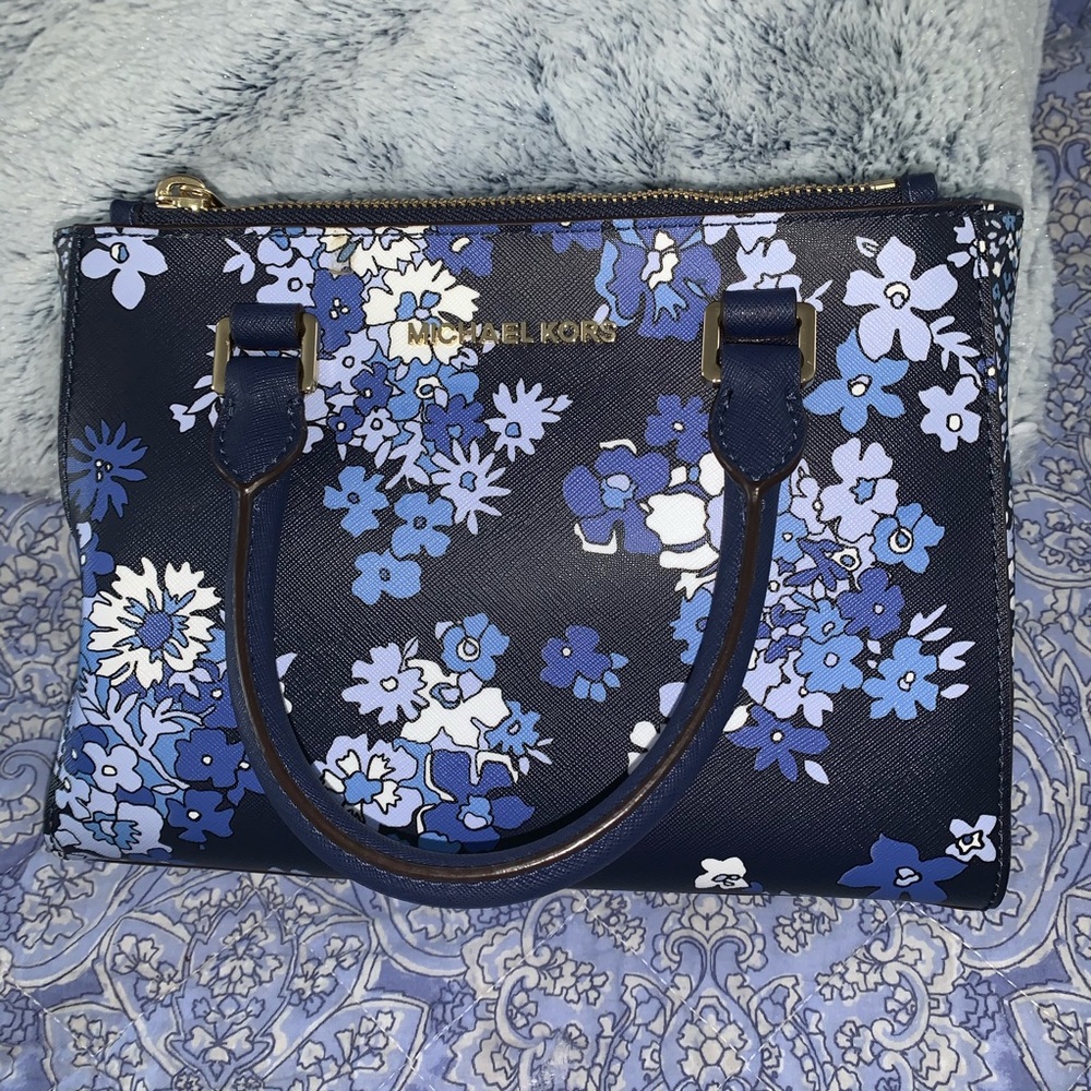 Michael Kors Shoulder XS Kellen Purse